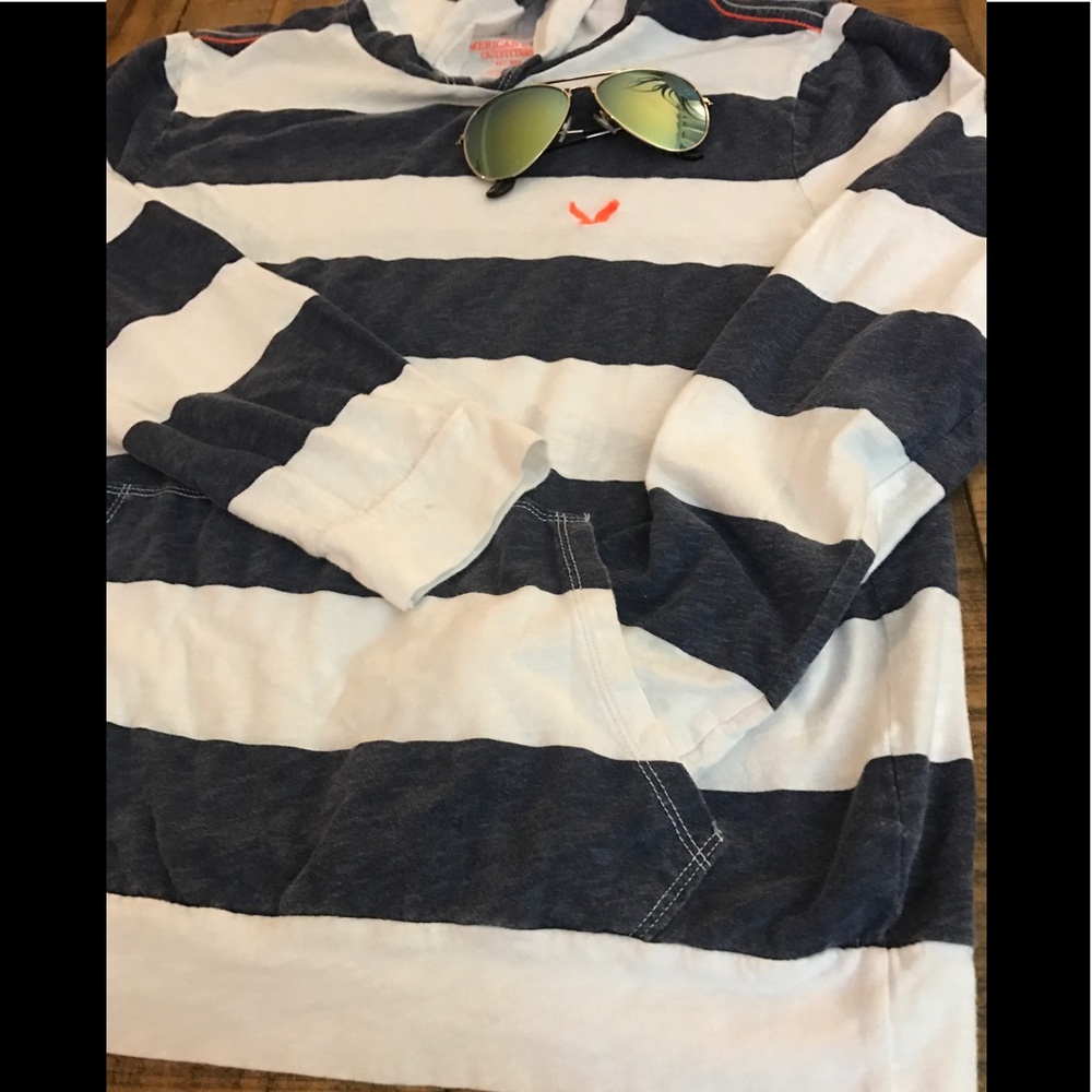 American Eagle Lady’s lightweight hoodie - Picture 4 of 6